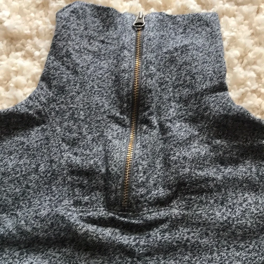❤️3/$20‎ Baby Gap athletic dept zip up jacket